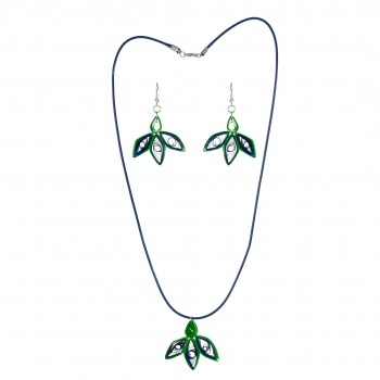 Elegant Paper Quill Set With Beautiful Leaf Design Pendant And Earrings